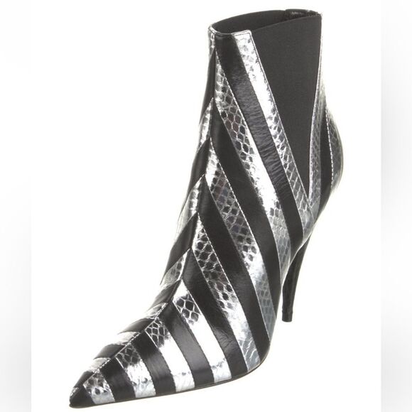 Saint Laurent leather Booties - Picture 1 of 5